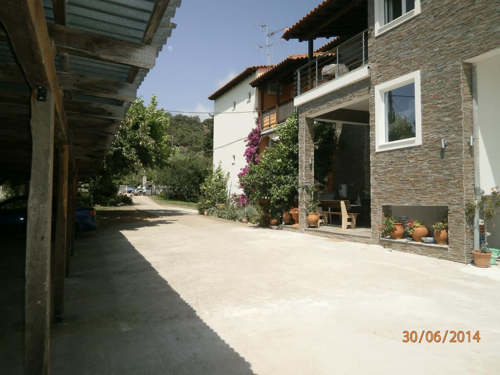 Ioannis Avrades Apartments 아기아캄포스 외부 사진