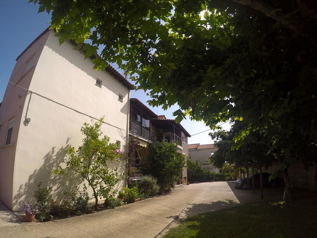 Ioannis Avrades Apartments 아기아캄포스 외부 사진